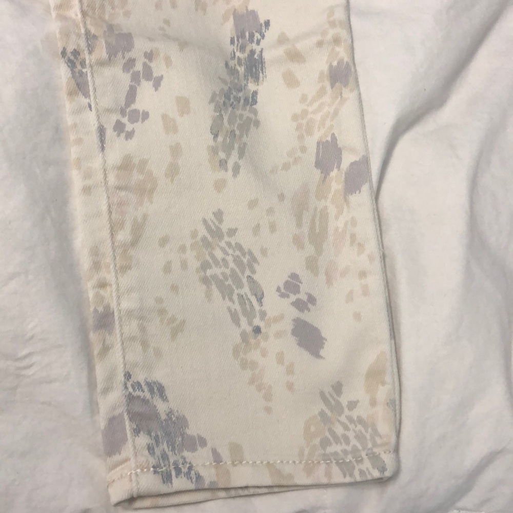 Jeans - Picture 2 of 4